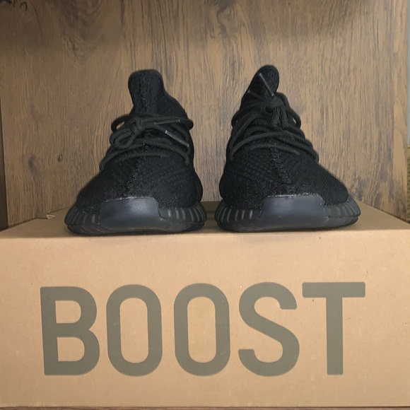 Adidas Yeezy Boost 350 V2 Black Red(2017/2020)